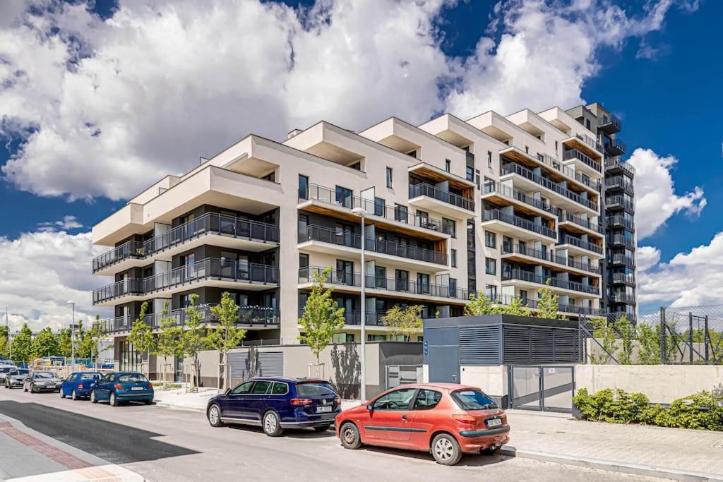 The Dante Prague - Family And Friends Apartments, Free Parking Экстерьер фото