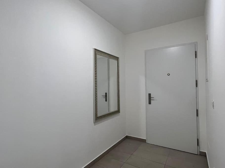 The Dante Prague - Family And Friends Apartments, Free Parking Экстерьер фото
