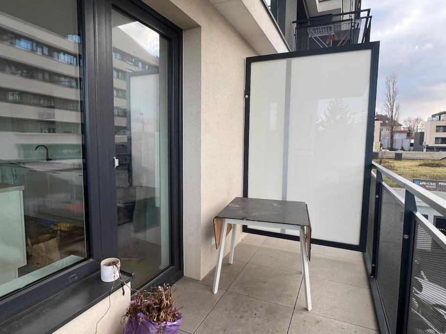 The Dante Prague - Family And Friends Apartments, Free Parking Экстерьер фото