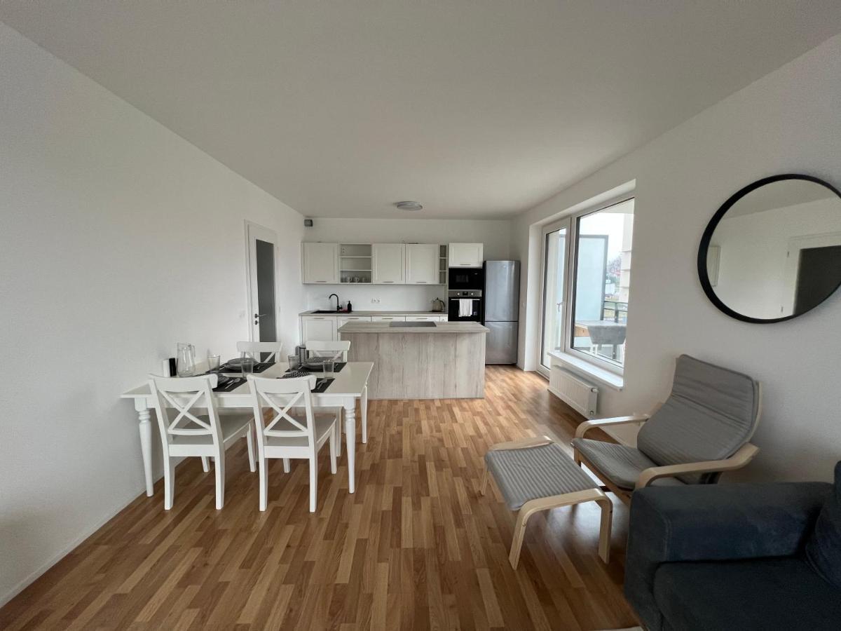 The Dante Prague - Family And Friends Apartments, Free Parking Экстерьер фото
